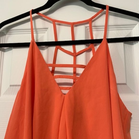 Collective Concepts Strappy Flowy Tank - Picture 2 of 6